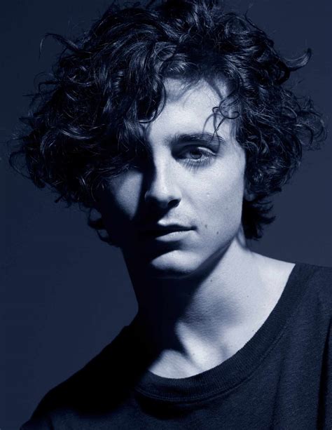 Timothée Chalamet devient le nouveau visage du parfum Bleu de 